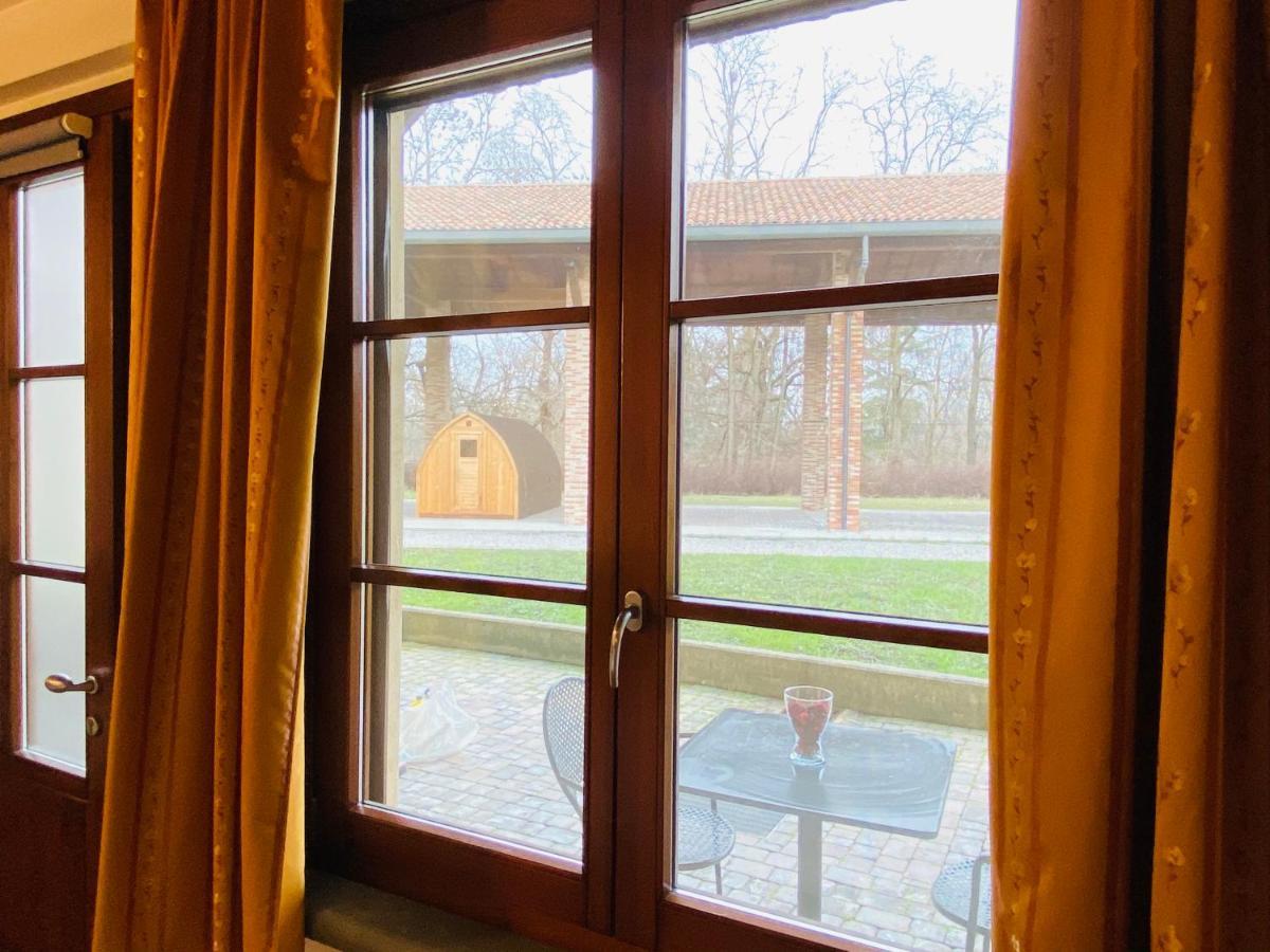 Country Hotel Castelbarco Vaprio dʼAdda Dış mekan fotoğraf