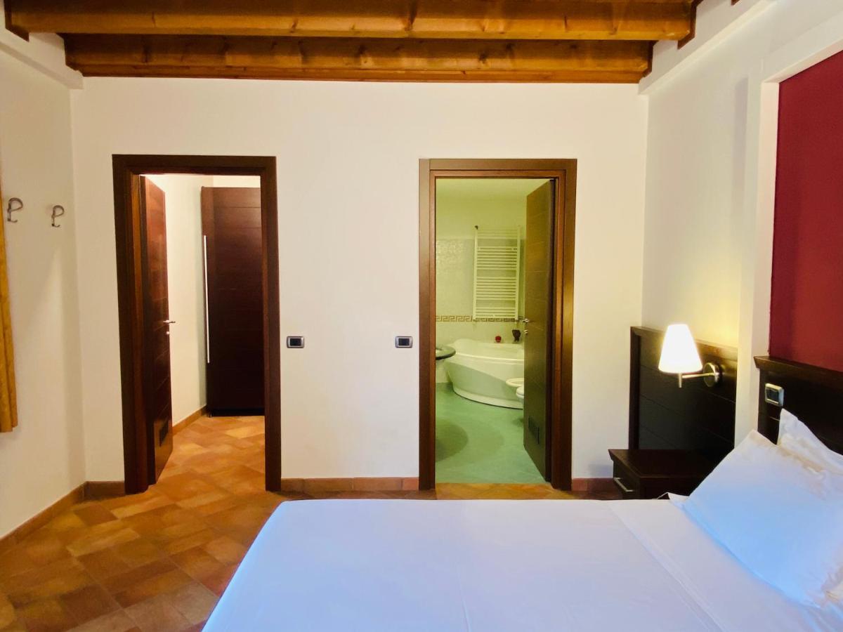 Country Hotel Castelbarco Vaprio dʼAdda Dış mekan fotoğraf